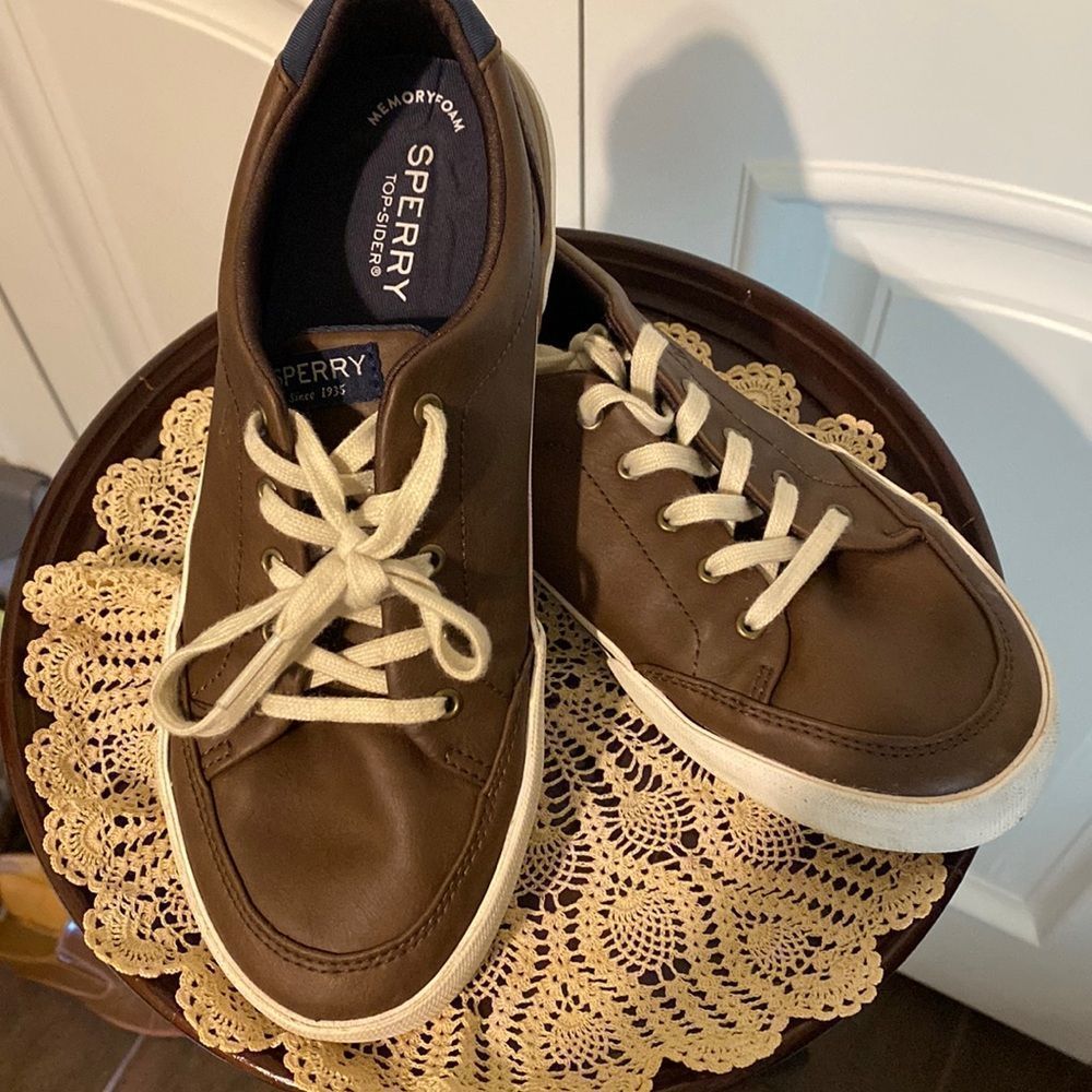 Sperry Top Sider Lace Ups
